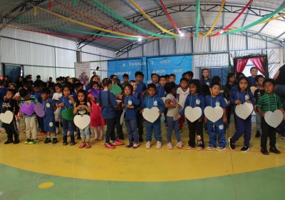 Dia da Família na Escola promove integração e afeto na EMEF Osvaldo Cruz
