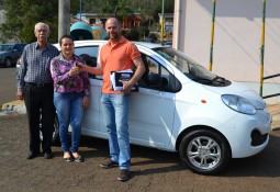 Secretaria da Saúde de Charrua recebe novo veículo