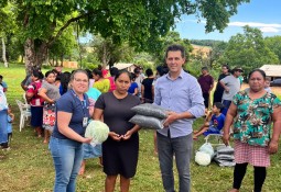 Charrua recebe primeira entrega do PAA Indígena
