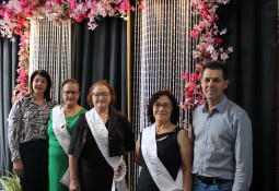Baile da Primavera reúne 14 grupos da terceira idade em Charrua